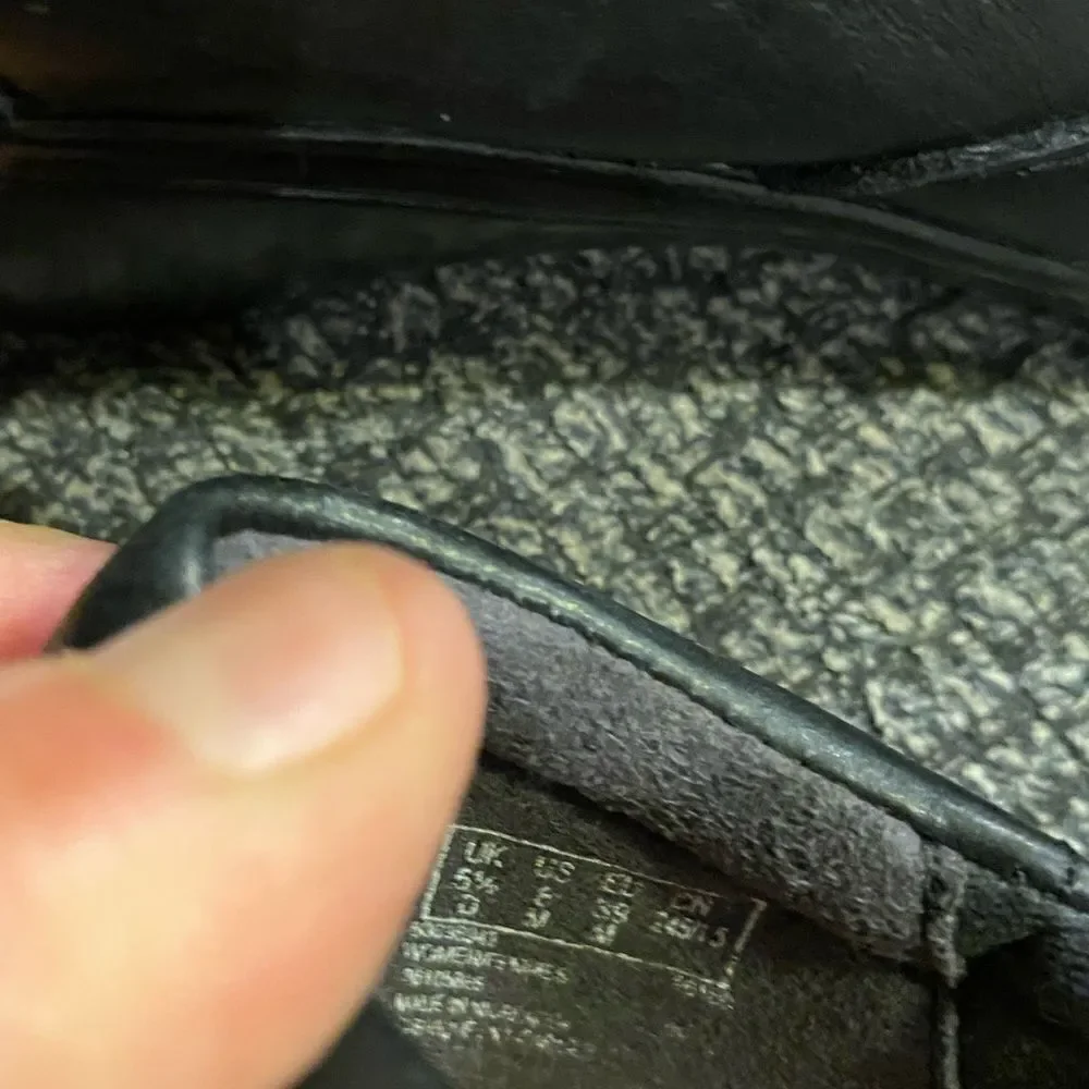 Clarks slip black